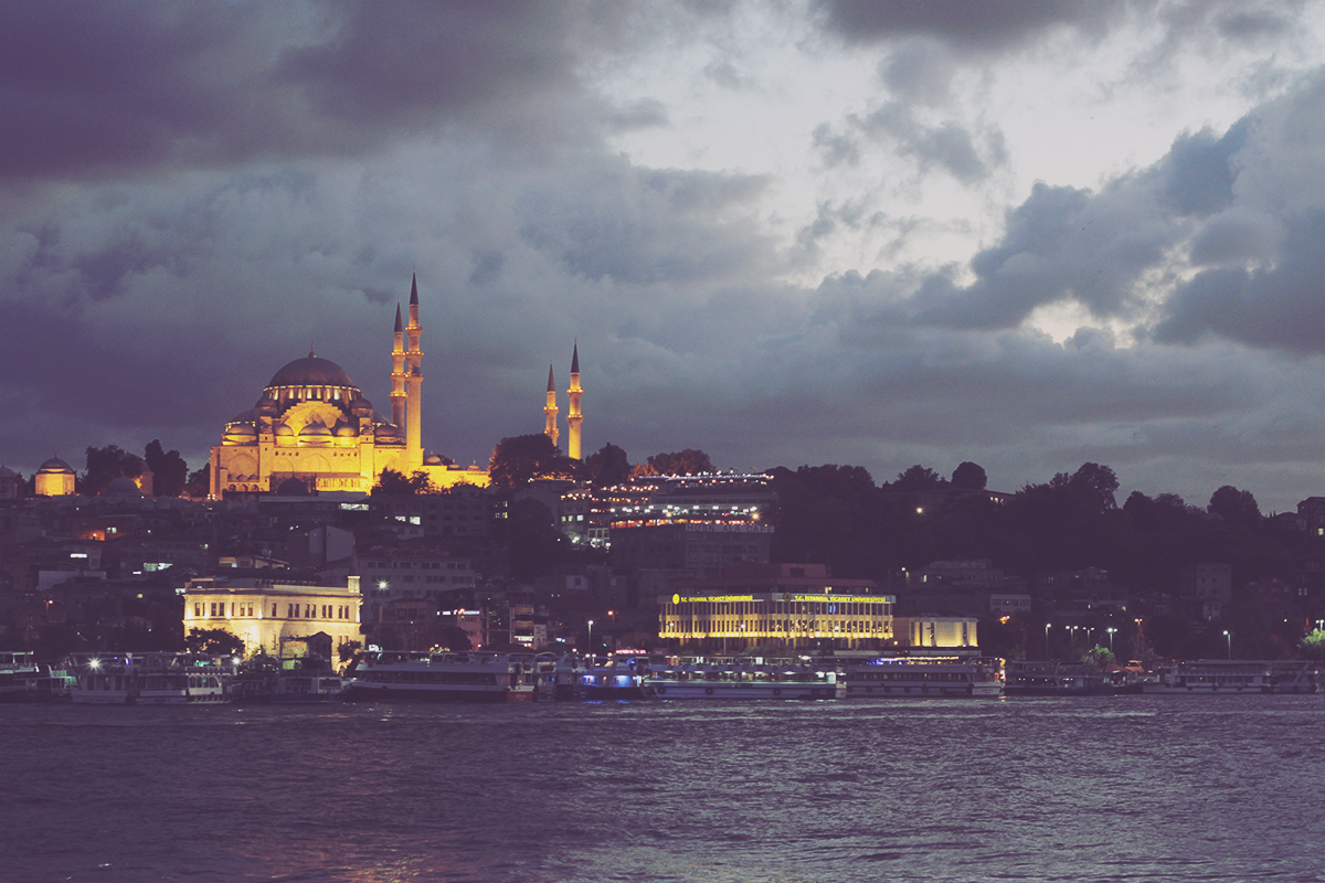 istanbul_mosque and skyline