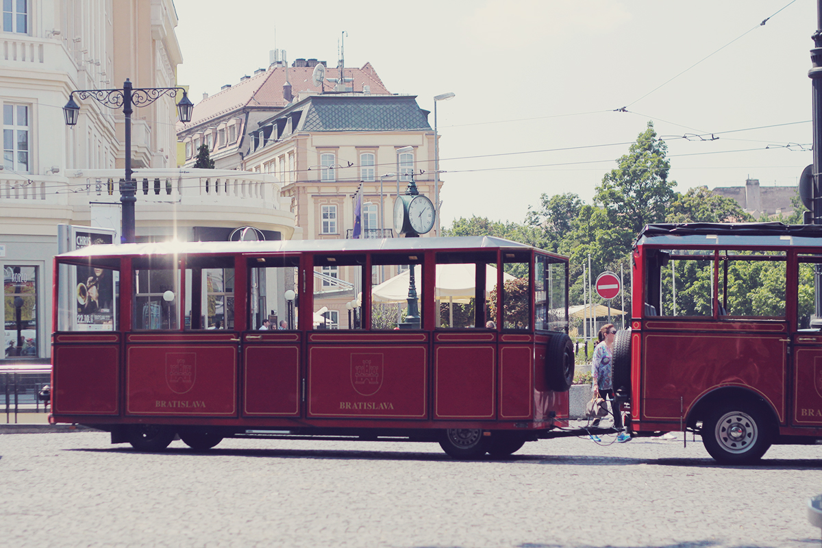 bratislava tourist carts2
