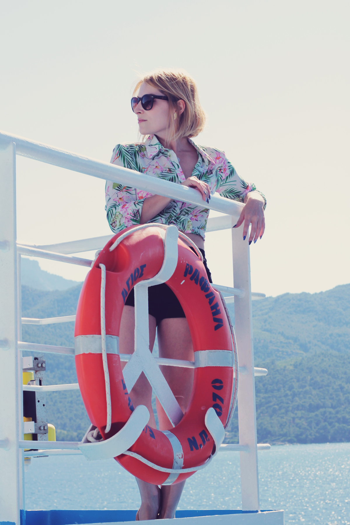 ferry thasos_summer shirt and shorts2