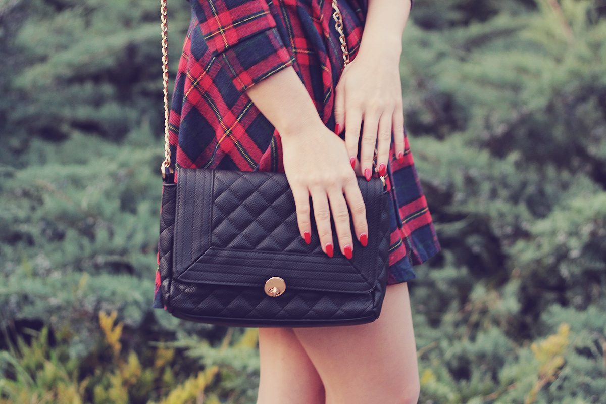 fall outfit tartan dress and black clutch