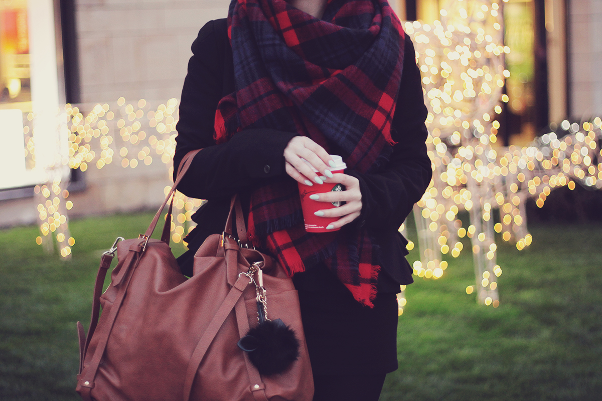 the tartan scarf and tote bag