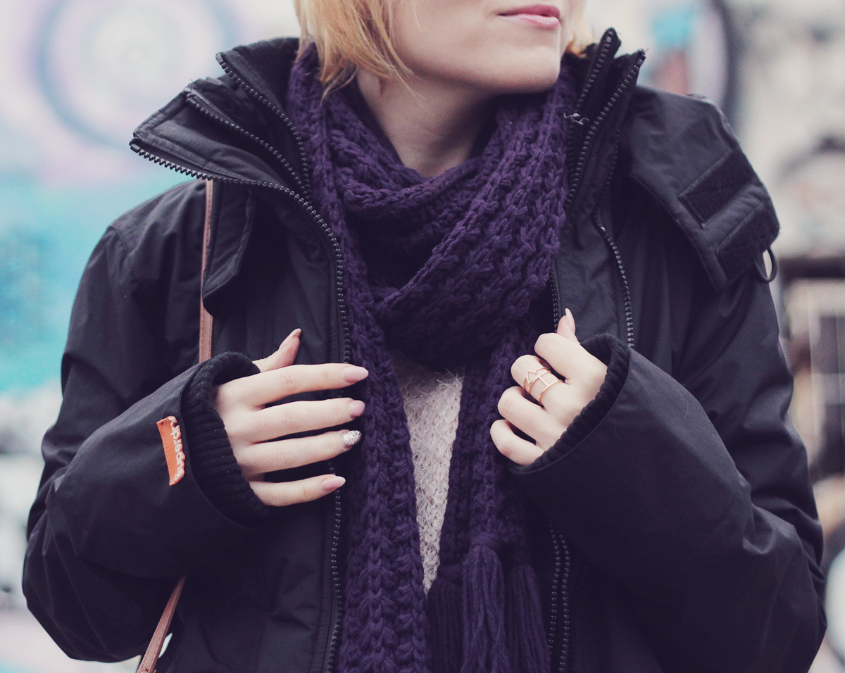 sporty look - the knitted scarf and rings