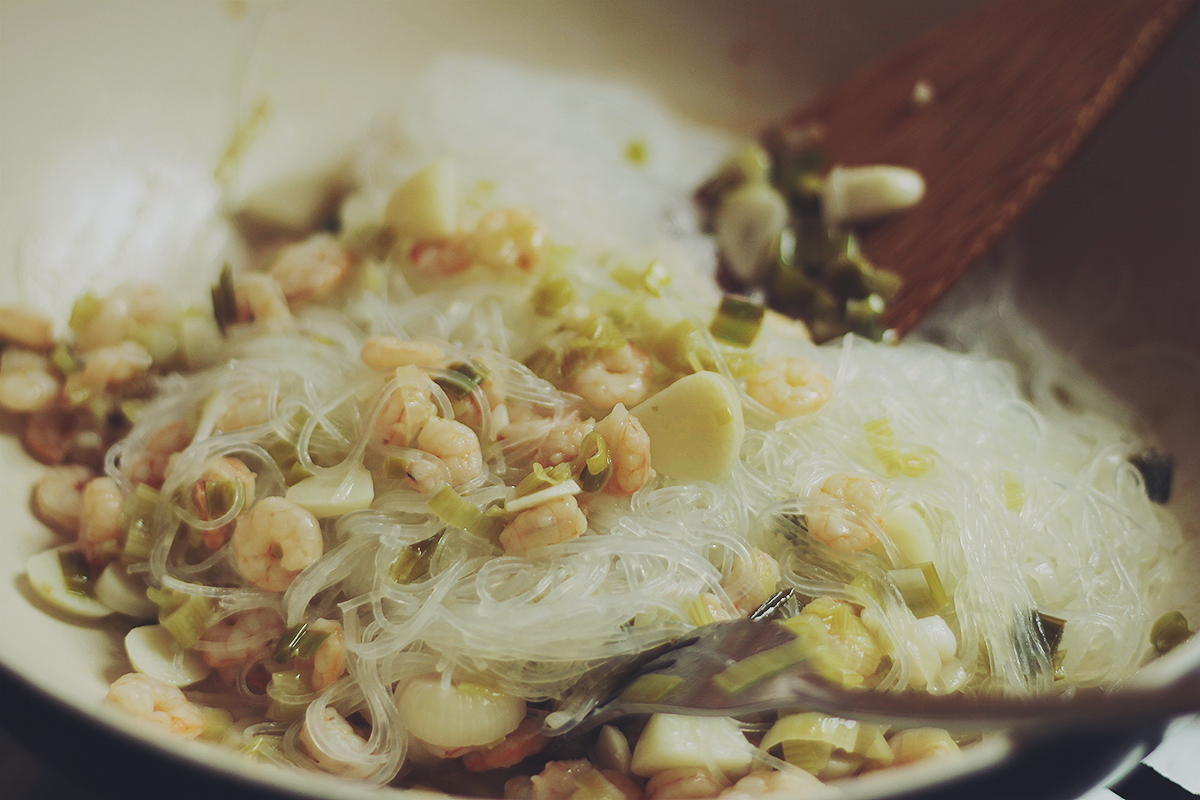shrimp and rice noodles easy recipe