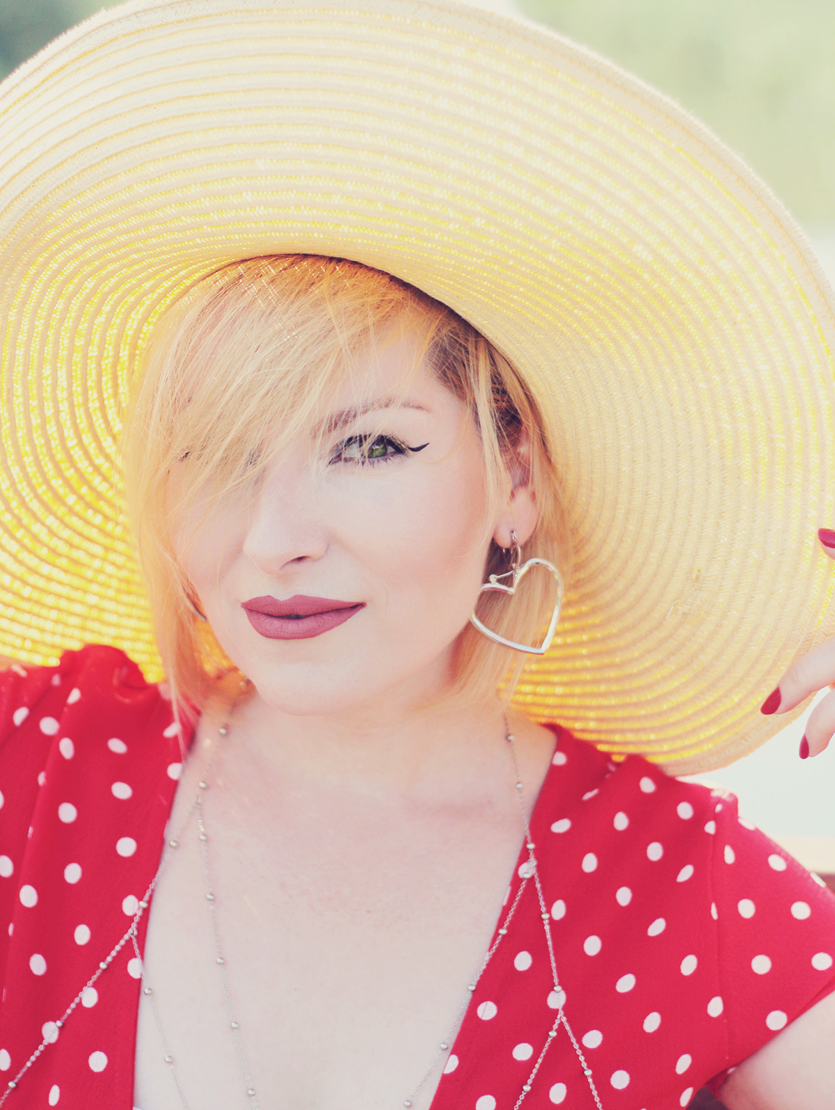 red polka dot dress, straw hat, matte lips, make-up, summer