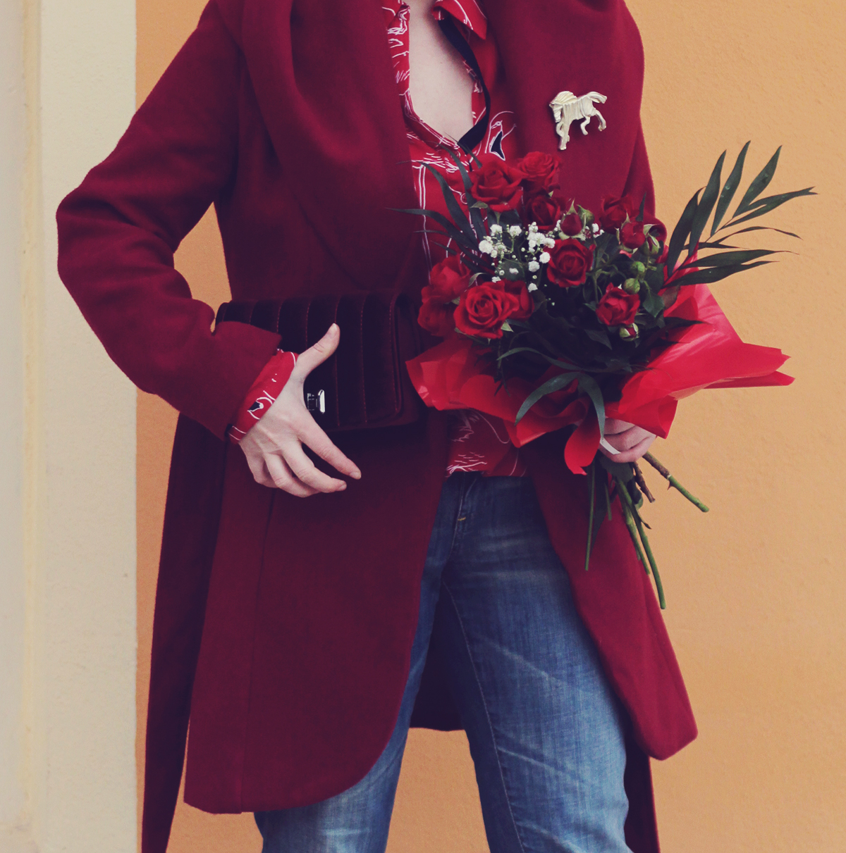 colorblocking, red, winter look, red flamingo shirt, red velvet mini bag, red roses bouquet, spring, red coat, big horse brooch