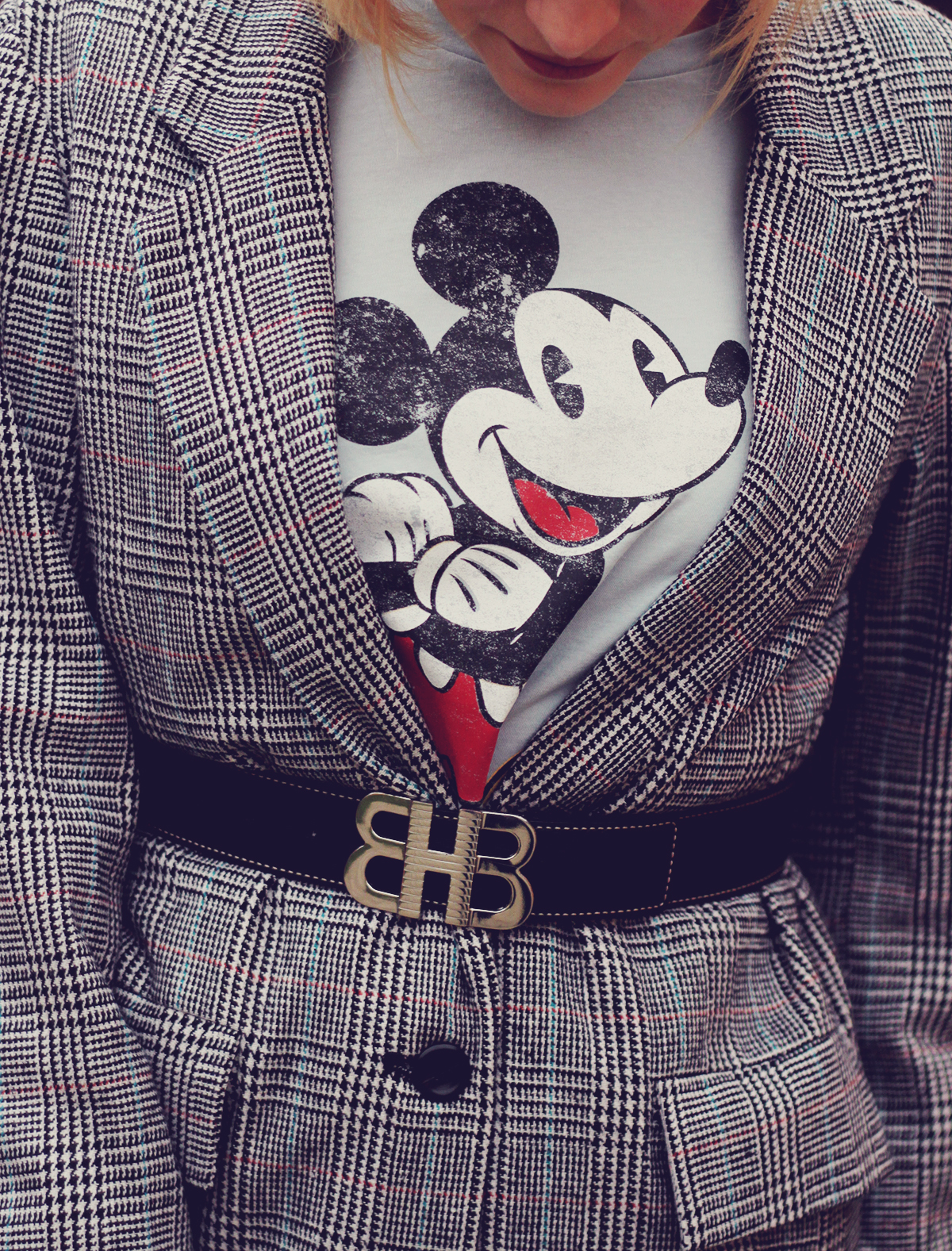 Mickey Mouse t-shirt, gingham coat, Hugo Boss belt, office look, work outfit inspiration