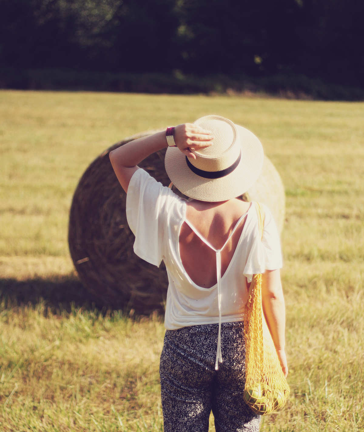 summer boho chic, straw hat, backless top, travel, summer pants, festival look, bohemian, summer look, round haystack
