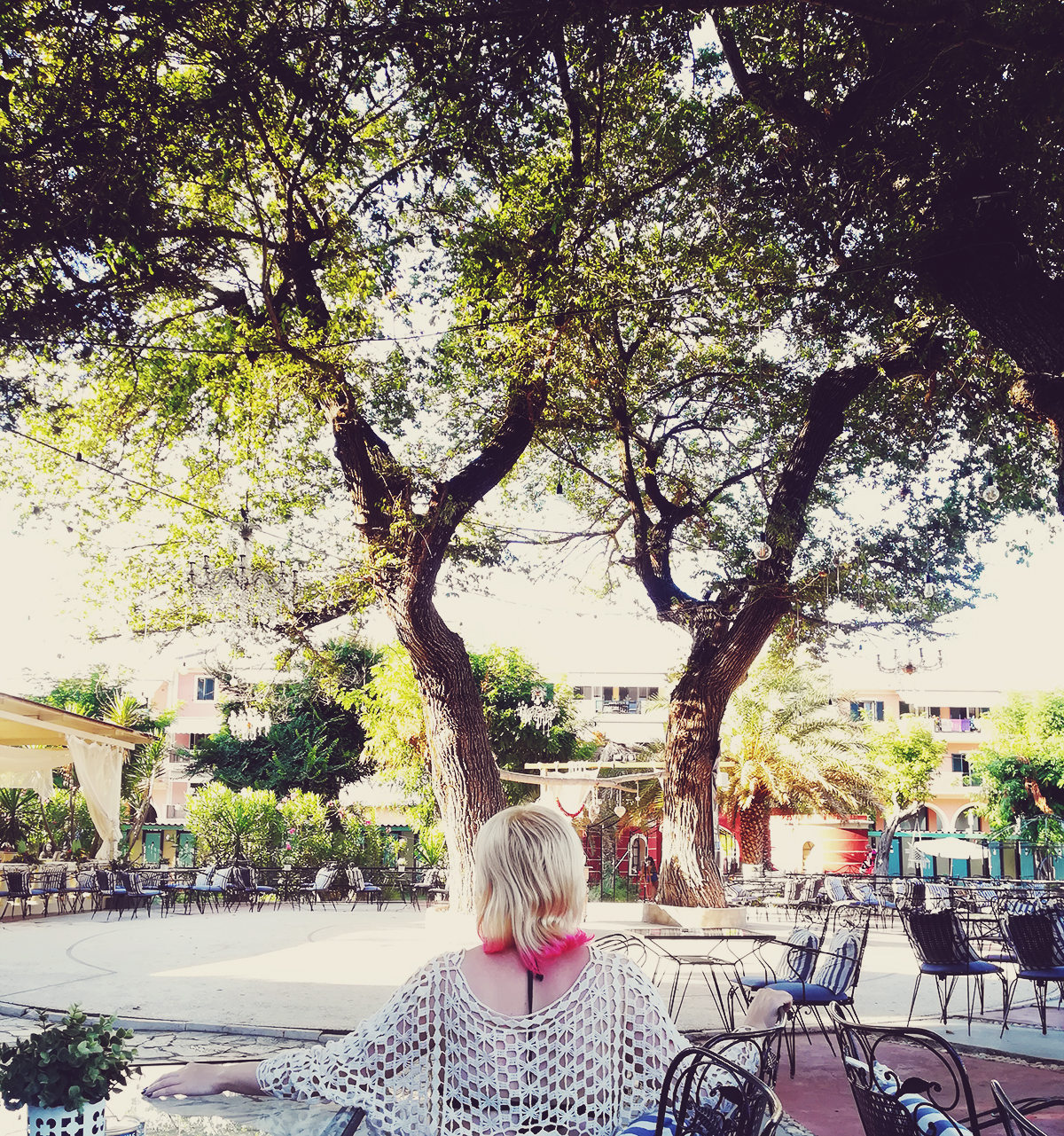 Corfu Town, travel post, Mon Repos beach resort, travel style, Summer style, crochet top, pink hair