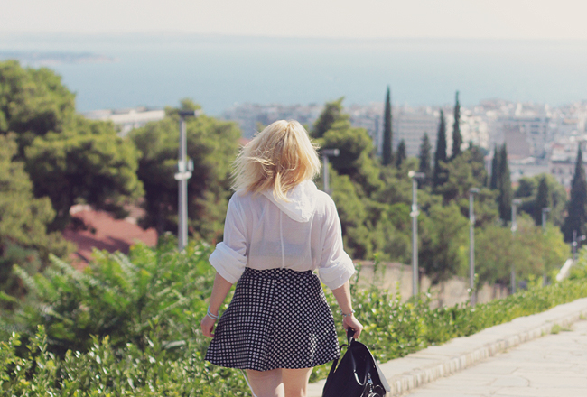 travel style, travel, Thessaloniki, Greece, summer style, daisy print skirt, hooded white shirt, black backpack