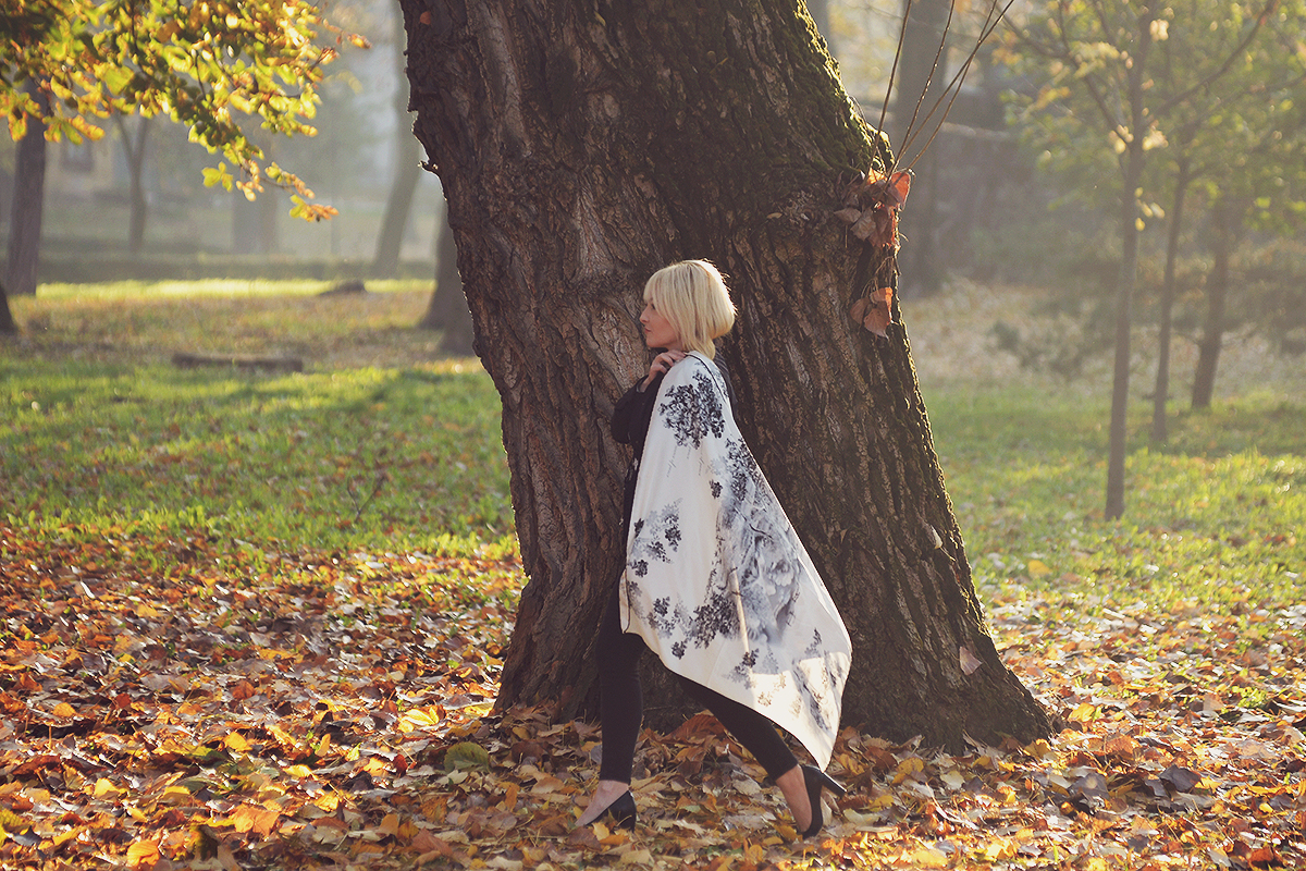 fall fashion, vintage scarf, autumn leaves, office look, Ralph Lauren heels