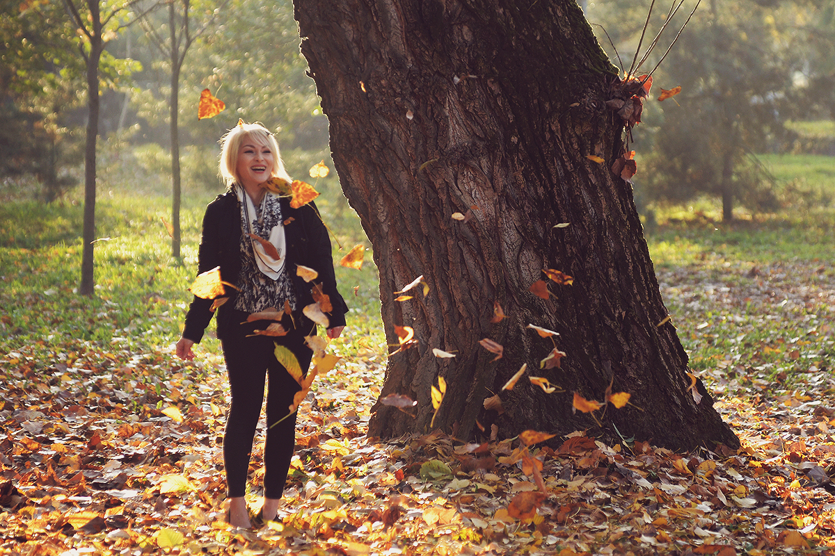 fall fashion, office look, Ralph Lauren jacket, autumn leaves