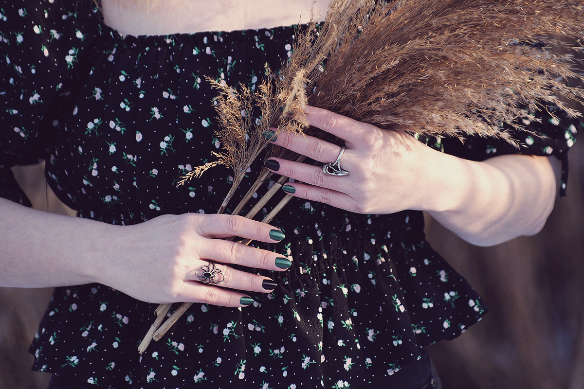 winter fashion, alternative fashion, silver gothic rings, floral crop top, green and black nails