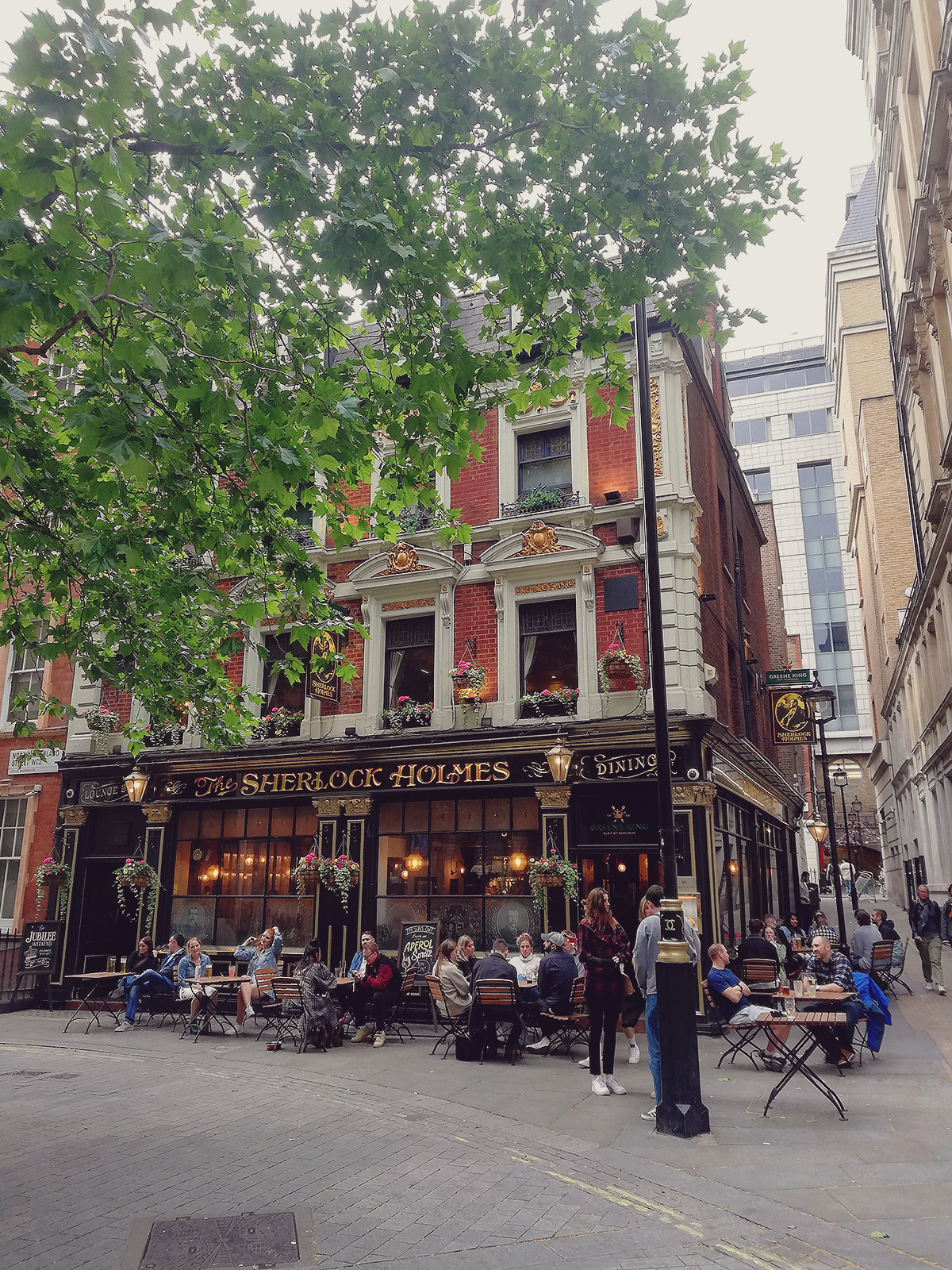 London, The Sherlock Holmes pub